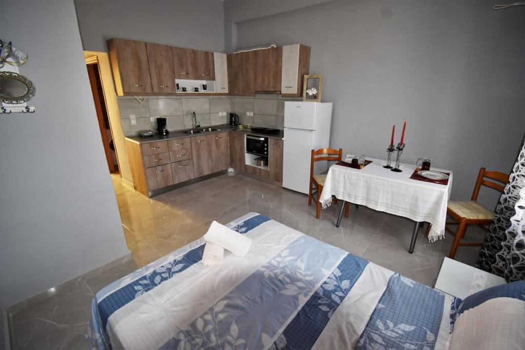 Moshovia Studio Κάρπαθος Στο Κέντρο Και Ήσυχα Villa Kültér fotó